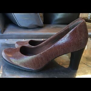 Rockport Brown Heels 